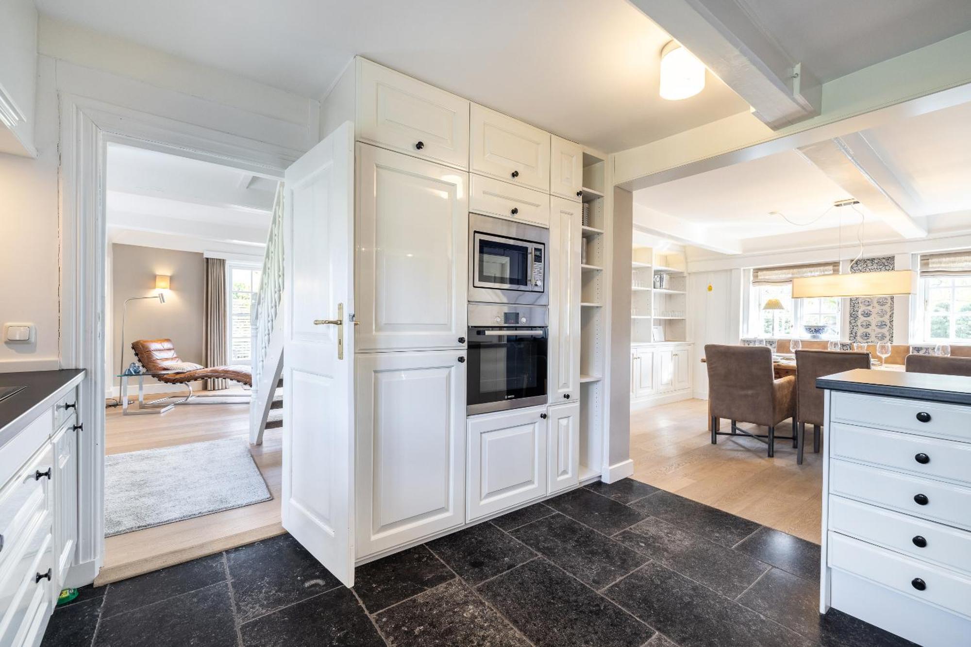 Victoria Apartment *